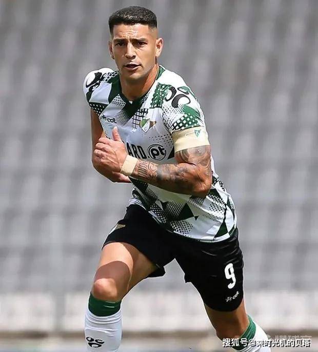 沪上媒体报道,申花新外援安德烈路易斯已经抵达上海,在通过体检后