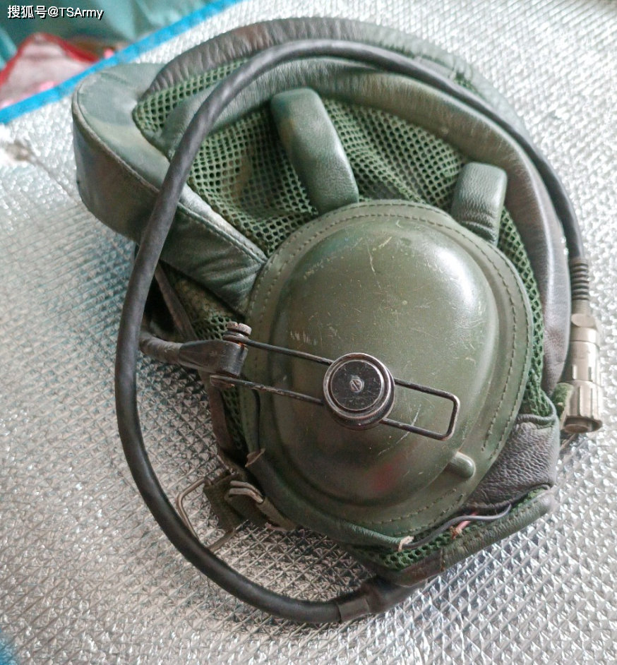 中国装甲兵的坦克帽变迁史_帽子_我国_头盔