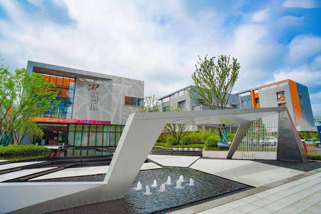 项目位置:常熟东南开发区银河路与丰田路交汇处在售户型:约35㎡,所有