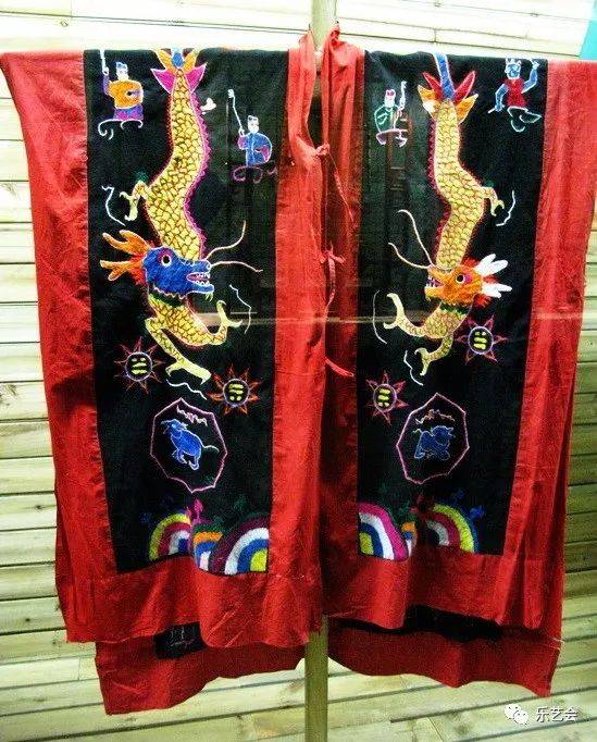 文物中的吉祥龙:乐艺会新年贺春专辑2织绣中篇_清代_展品_故宫