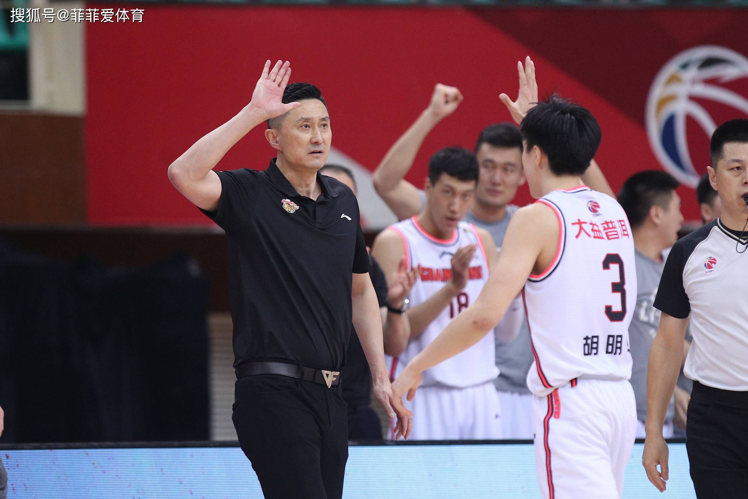 马尚26 5好起来了,广东轻取宁波,胡明轩证明自己,杜锋开心了_比赛