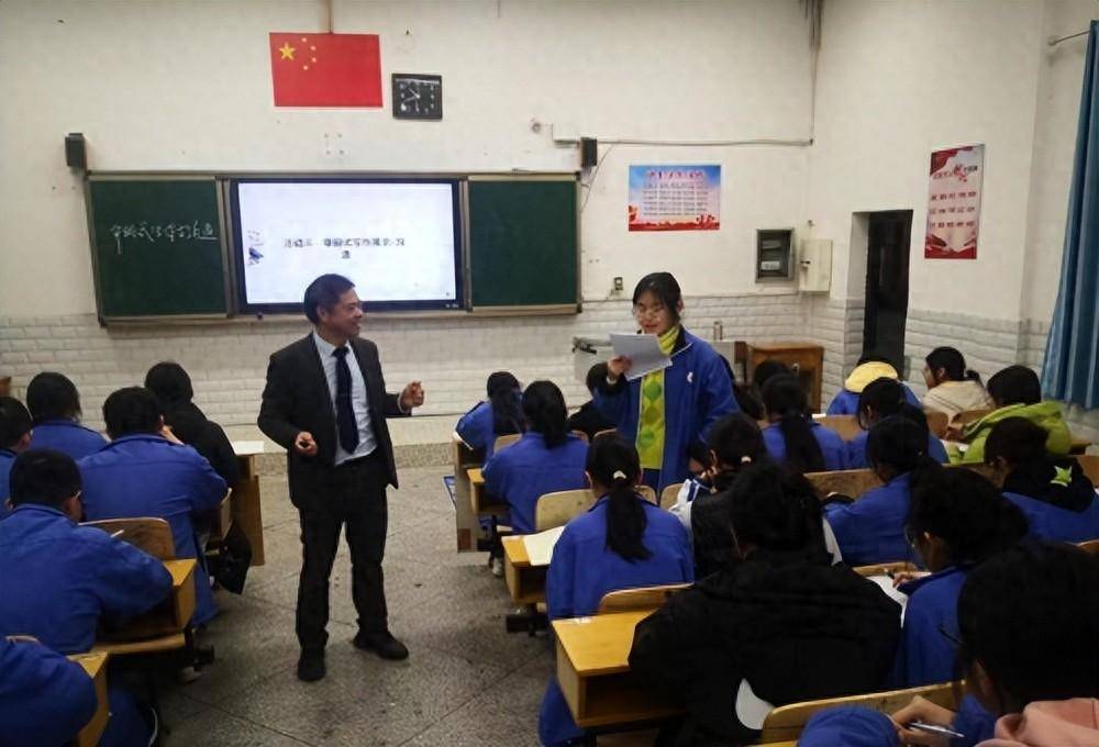 铜仁市第四中学图片