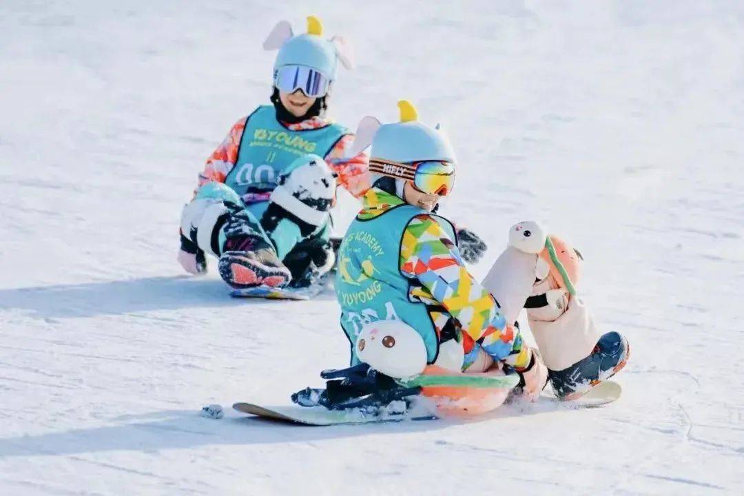 兒童滑雪進階營 | 一站式滑進滑出,2024崇禮站,六天五晚單雙板進階!