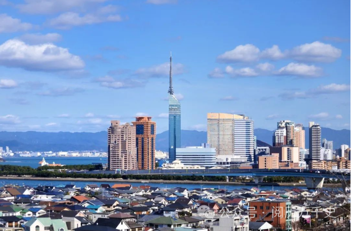 图源网络一,福冈城市简介福冈县位于日本列岛西部,九州北部,是日本