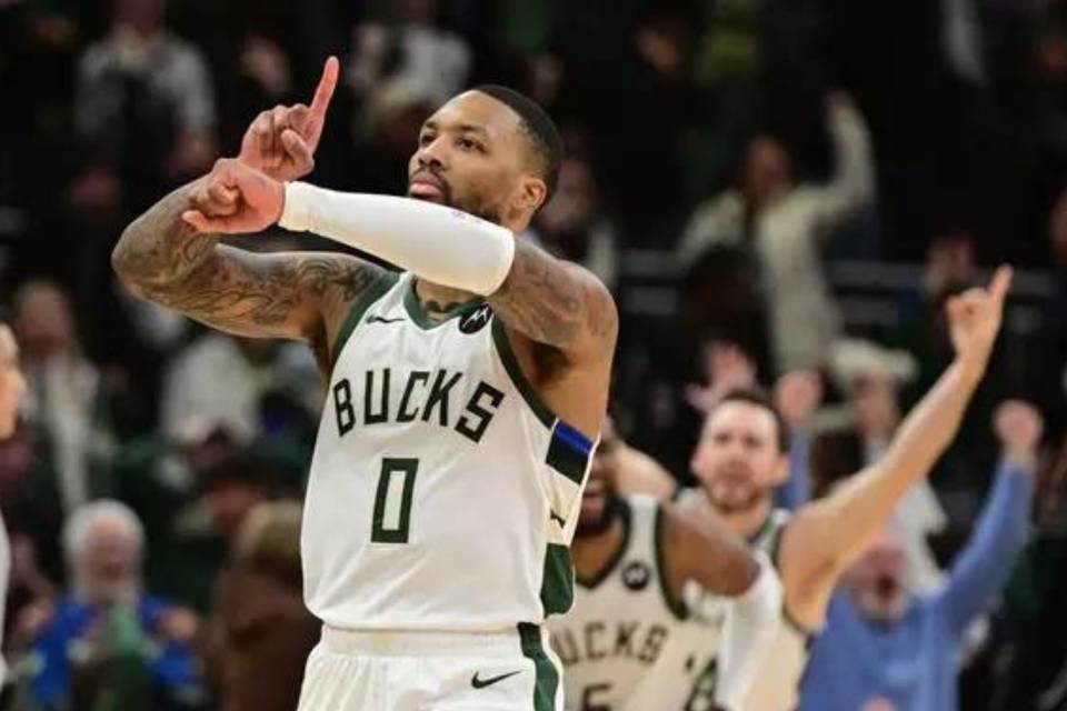 球迷必看雄鹿NBA录像集锦汇总赛季高光时刻见证球队成长全过程