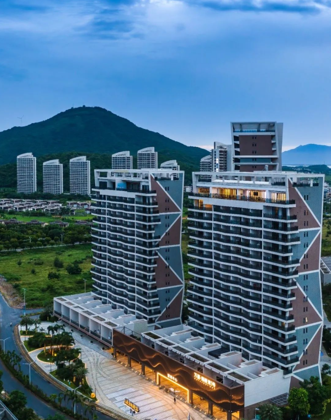 万豪海陵湾1号在十里银滩中枢,南北朝向,通风采光充足,不怕潮湿