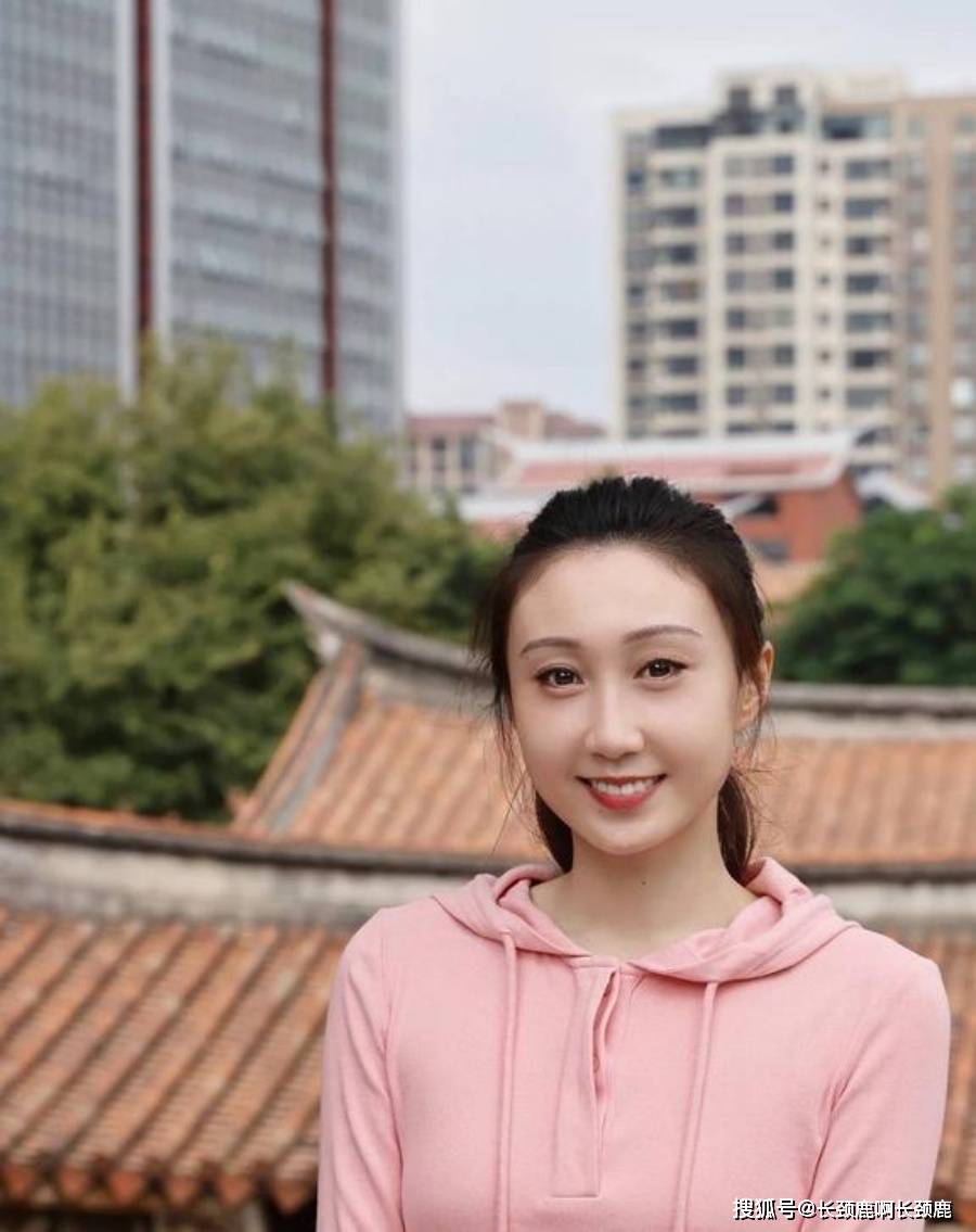 水均益原来是二婚,前妻所生大女儿已30岁,二婚龙凤胎年仅12岁