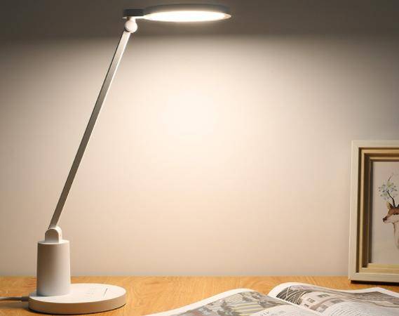 护眼台灯到底有没有用?护眼台灯的好处