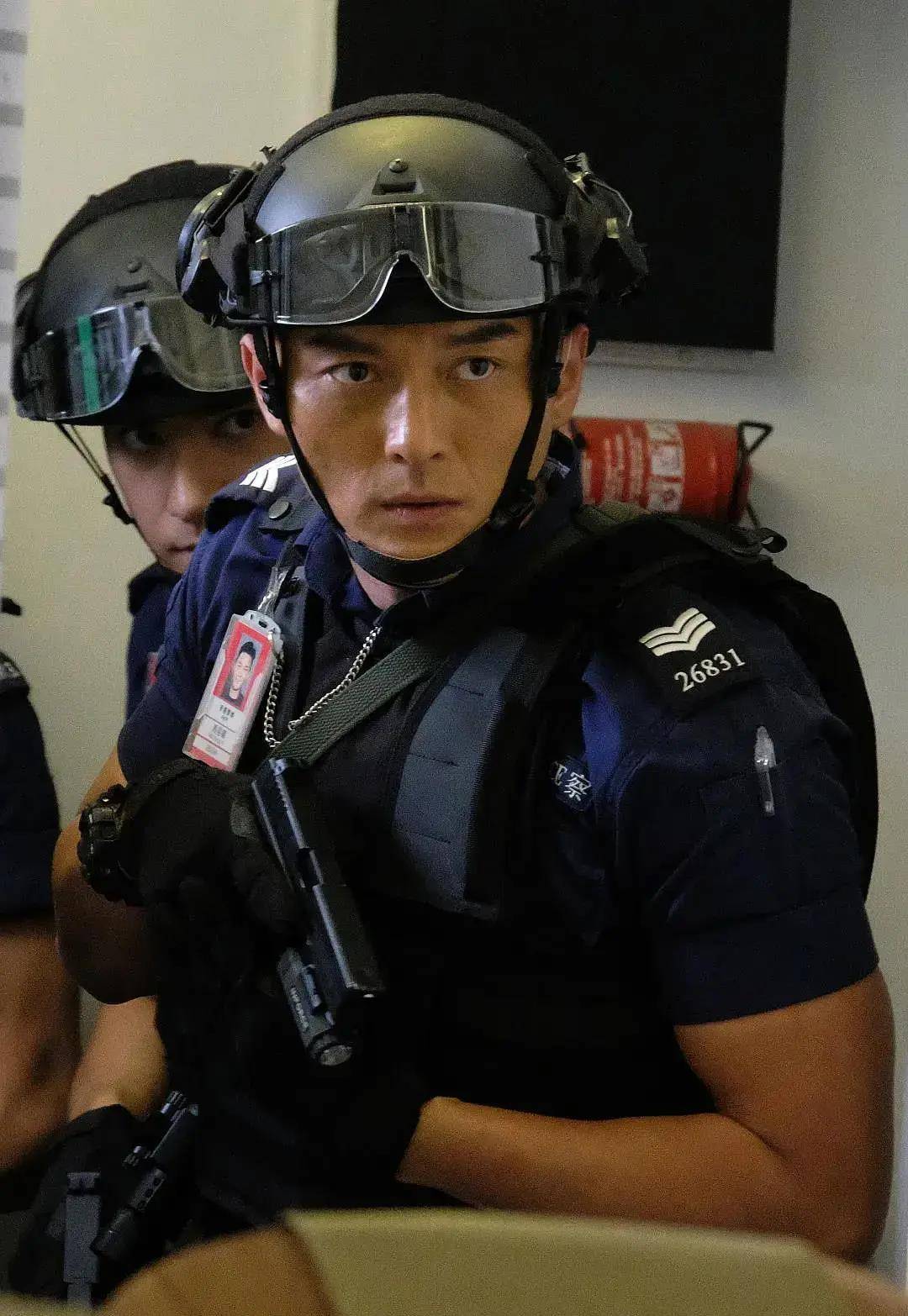 《冲上云霄》了,《飞常日志》开播,精彩的航空剧不容错过_机场_特警