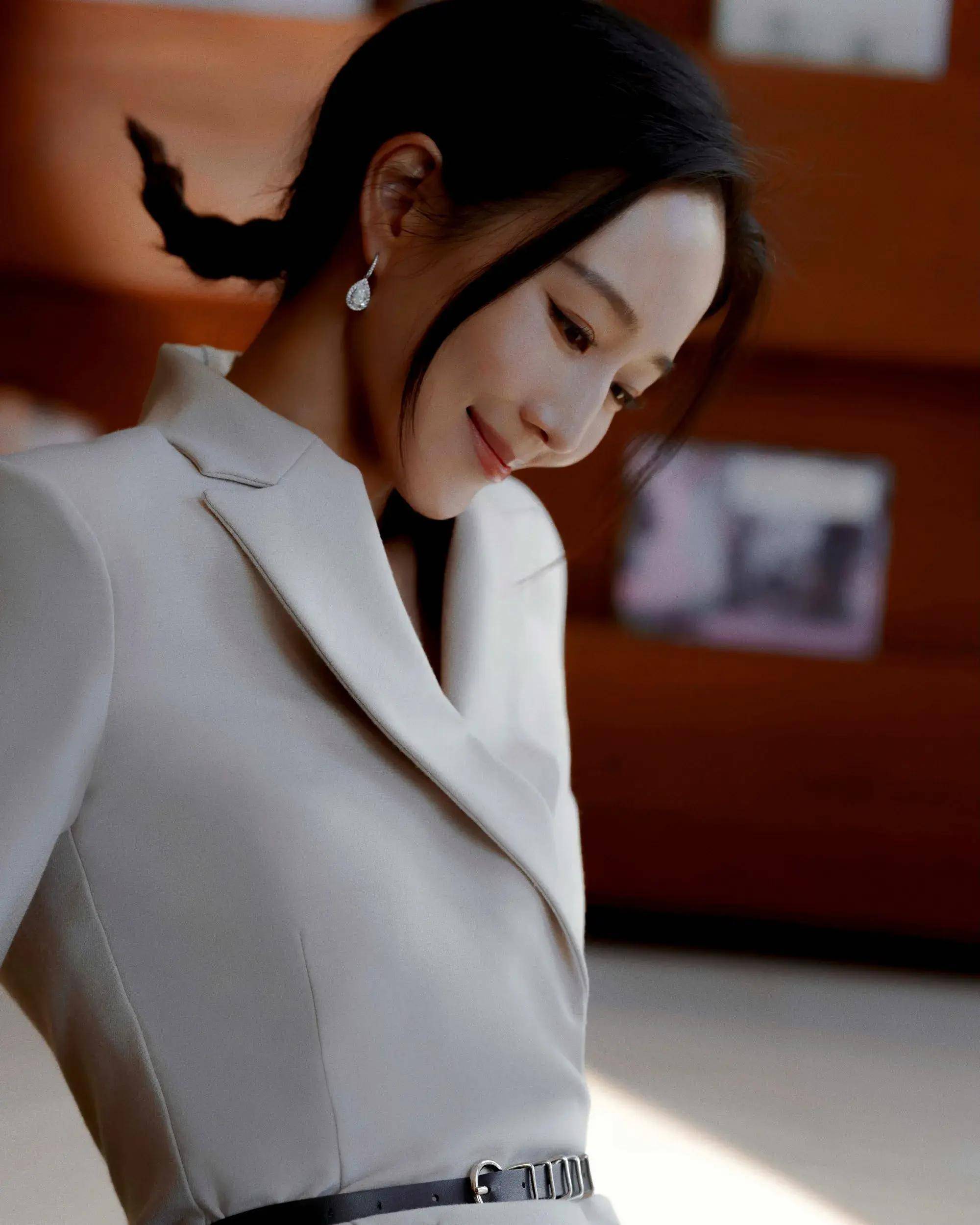 张钧甯,内娱学霸,与赵又廷分手后一直单身,如今41岁传来好消息_感情