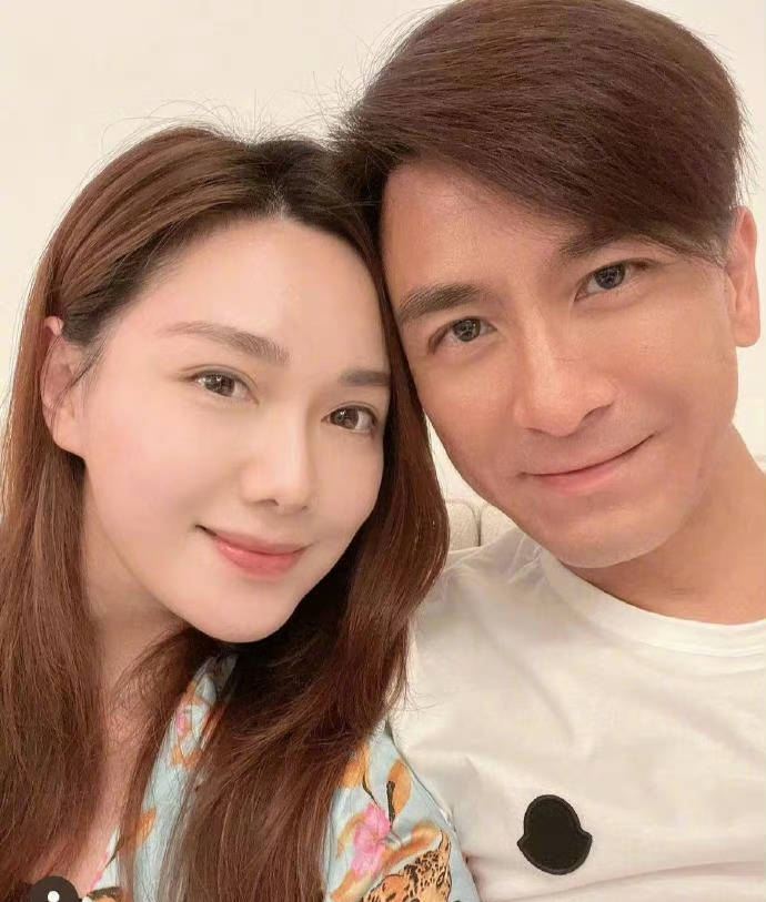 x玖小分队与龙丹妮聚餐,肖战谷嘉诚未出席引热议:红的一个没来_网友