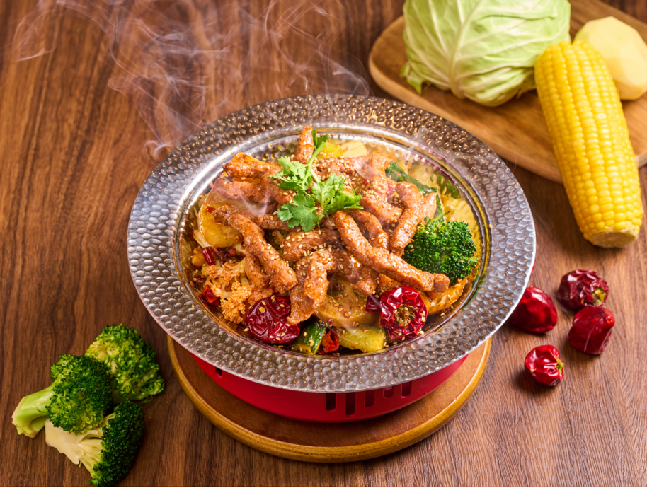 耍花巷香锅加盟:厨房透明化,色香味活招牌!_顾客_品牌