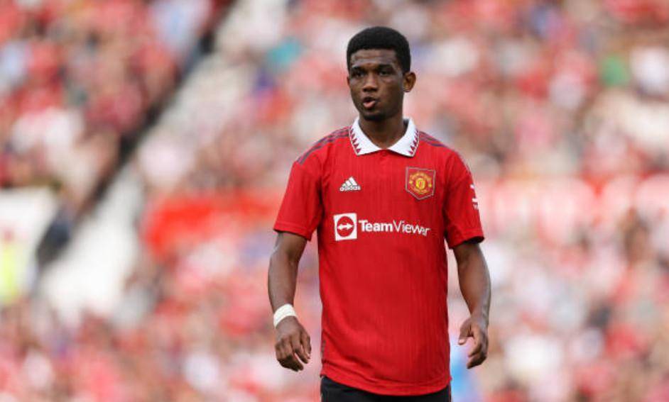 迪亚洛留队!曼联迎来积极信号,球迷期待他的精彩表现!_位置_速度_能力