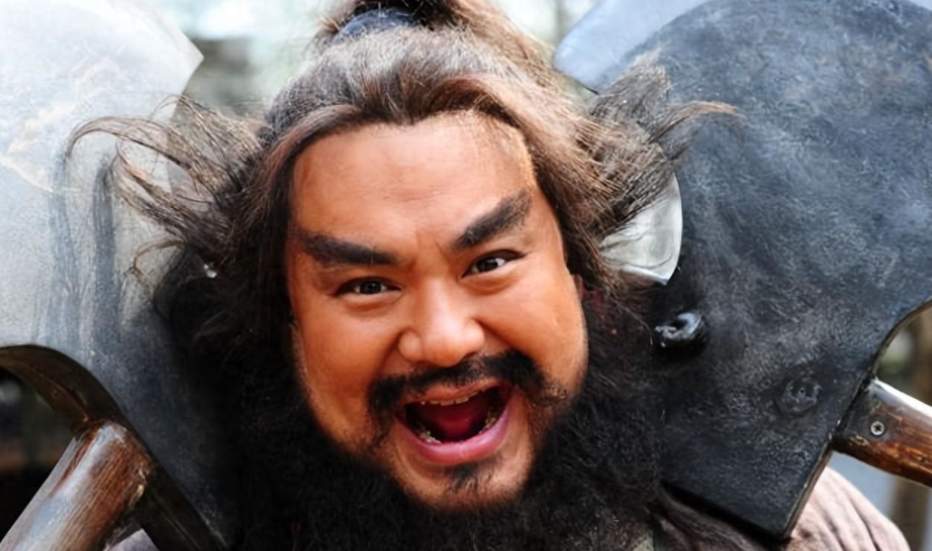 这些手无缚鸡之力的百姓也根本没有反抗的能力,李逵就像砍瓜切菜一样