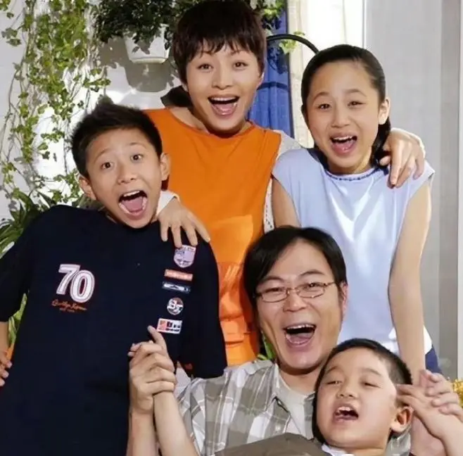 今年将推出一部大制作电影,而且表示宋丹丹,高亚麟,杨紫,张一山和