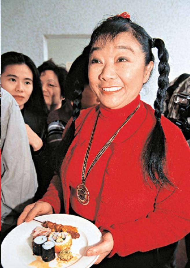 扎小辫的富婆龚如心:丈夫失踪,被风水师骗,400亿遗产无人继承_王德