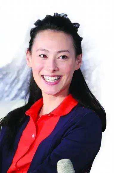 李泽楷_爱情_带着