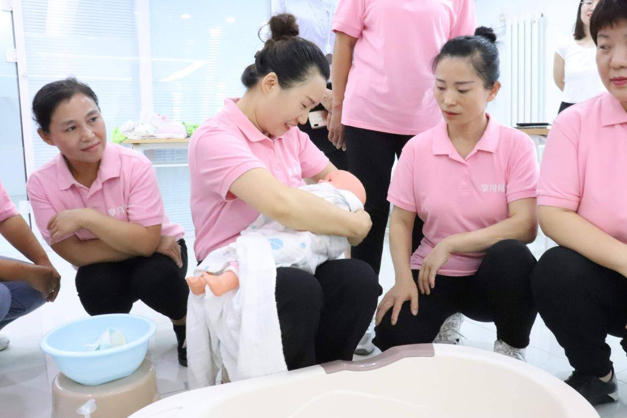 一篇看懂母婴护理师证书，报考流程？全国通用吗？发展前景？