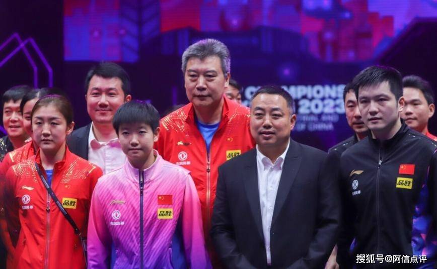 孙颖莎王楚钦3局逆转夺冠,肖战立下2功劳,邱贻可刘国梁也被大赞_比赛