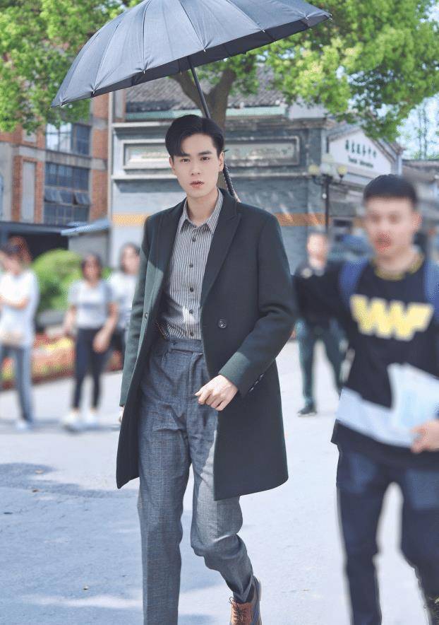 有一种优越叫188的胡一天,看到他腿长的那一刻,我没眼花吧?