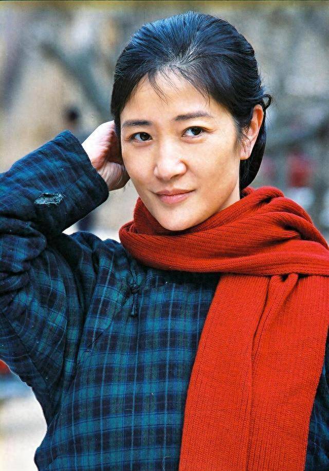 女星王亚军:我这辈子最正确的决定,就是在40岁高龄为丈夫生子