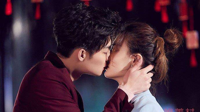 徐璐取关张铭恩已分手 张铭恩发文承认分手否认与胡恋情_胡冰卿_回应