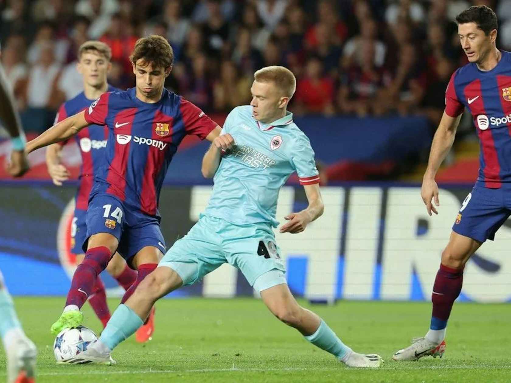 推介网消息,马德里竞技队正接近完成冬季转会窗口的一笔重要签约.