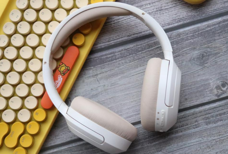 头戴式蓝牙耳机哪个牌子音质好?音质巨好的百元头戴式蓝牙耳机分享