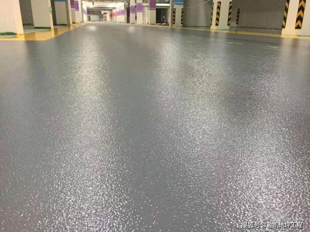 橘皮地坪漆橘皮地坪漆橘皮纹理环氧地坪涂料有着环保,防滑,耐磨等多种