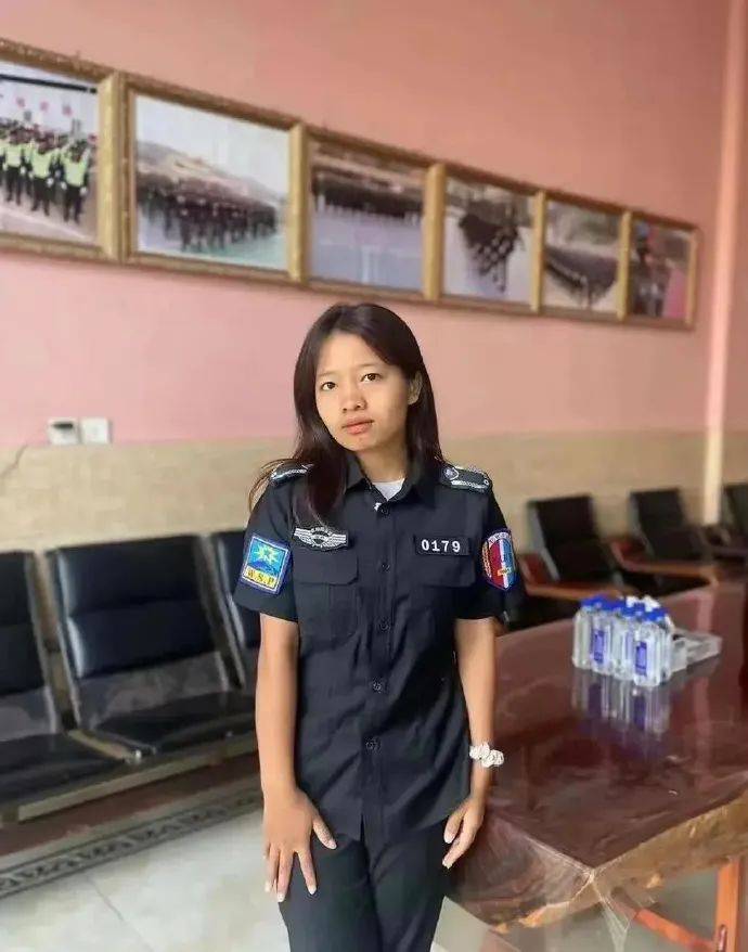 缅北佤邦的警察,居然是这个样子,震惊了!