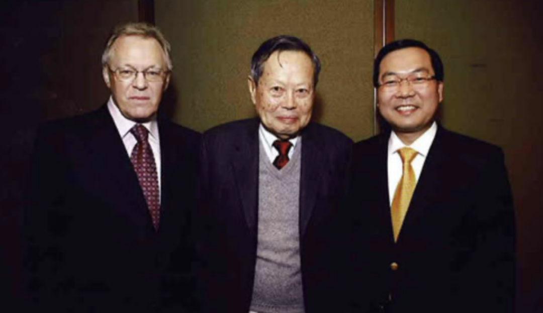 和高州首富之子闪婚?_视频_网友_许智铭