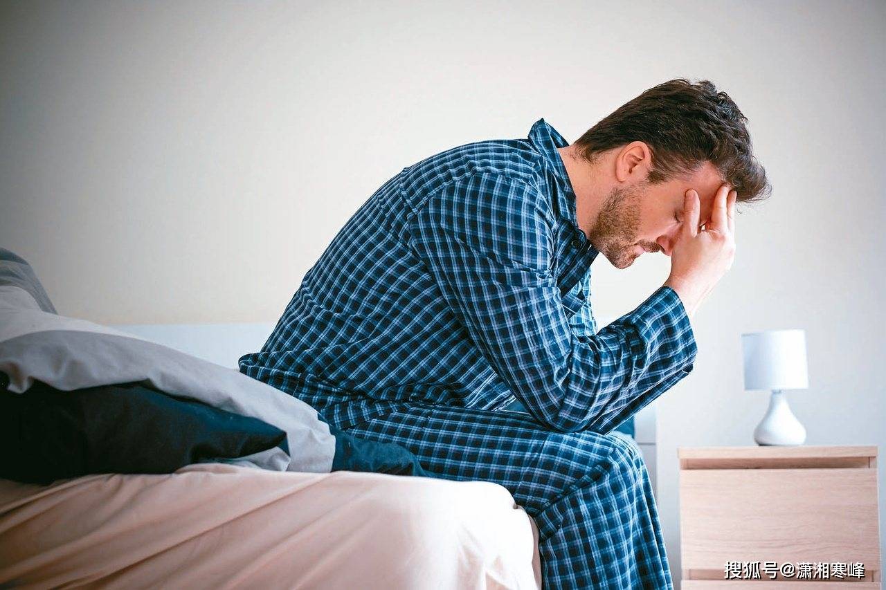 中年男容易出现易怒,体力变差,性欲低.,六运动六食物重振雄风