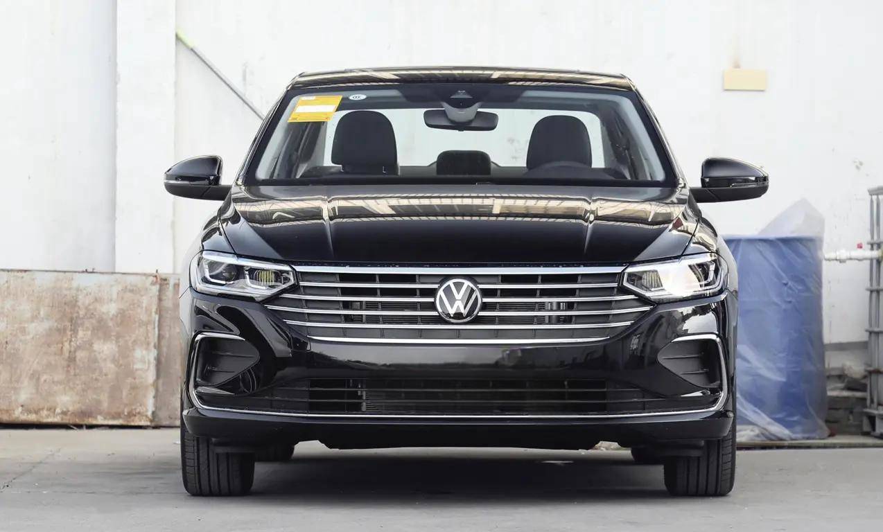 2024款大众朗逸实拍:售12.09万元起,外观 配置全方位升级