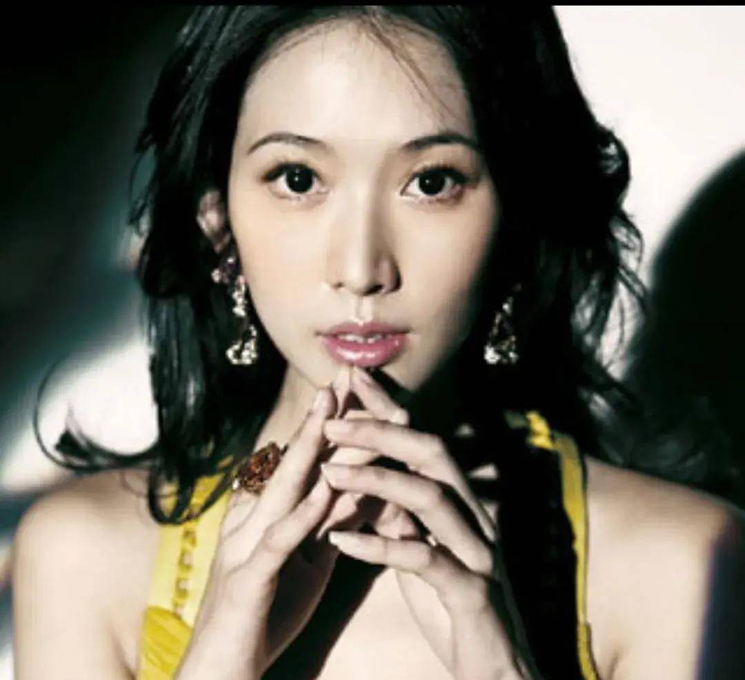 刘亦菲比下林志玲?