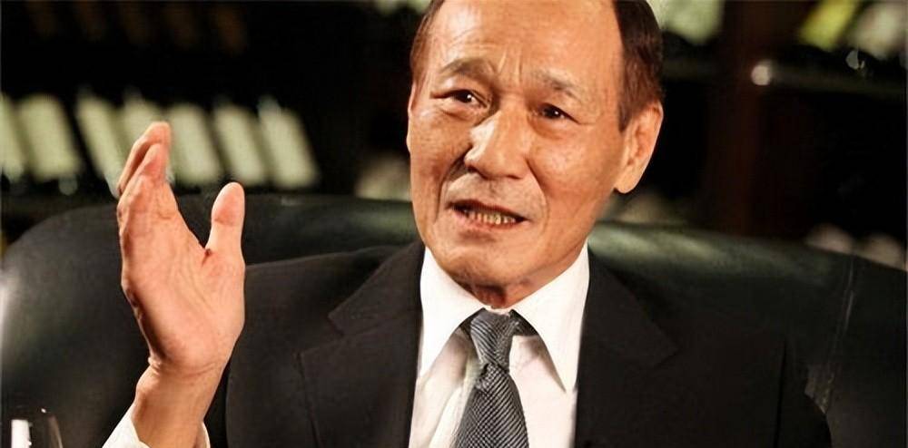 陈惠敏:我和李小龙握手的时候,就知道他的功夫很厉害_麒麟_电影_红色