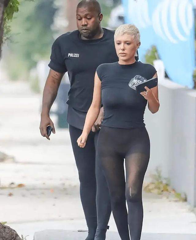 自从与卡戴珊离婚后,侃爷不再只是侃爷,他成功