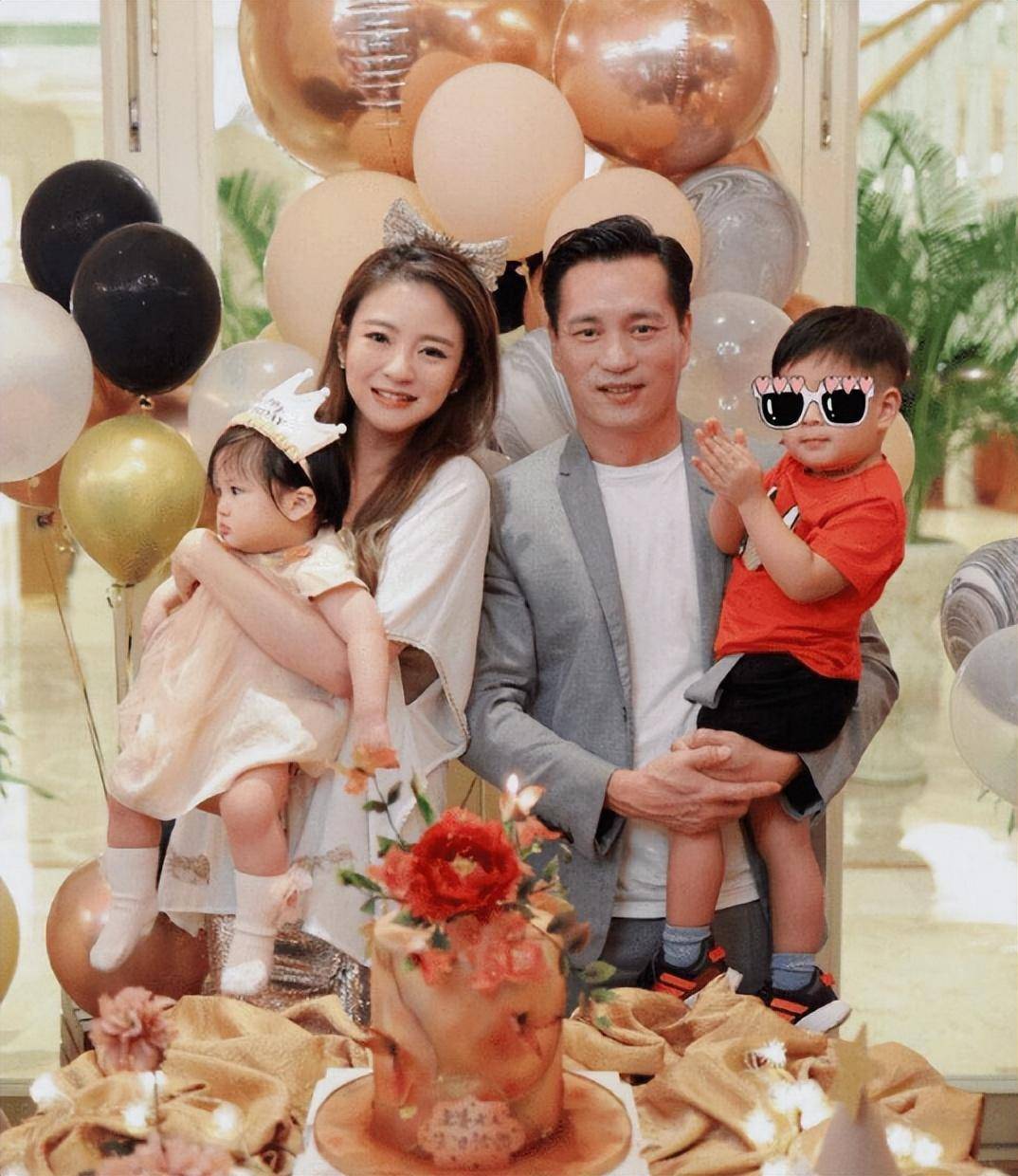 安以轩,23岁出道,兜兜转转嫁富豪,生了一儿一女,最终大梦一场_陈荣炼