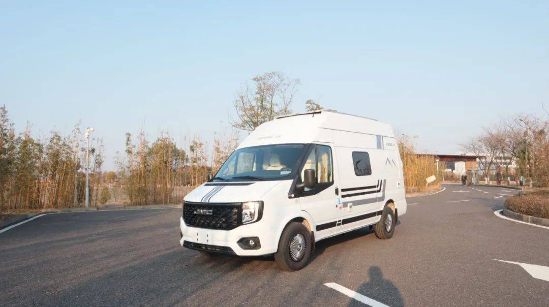 68万的亲民房车,24款趣蜂b710房车成本价团购热卖中!_搜狐汽车_搜狐网