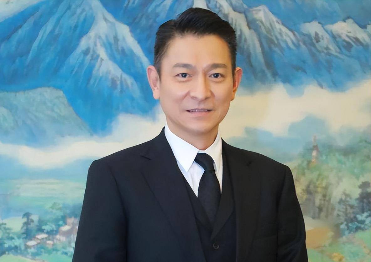 刘德华,吴京,郭帆,黄渤,黄晓明都当选了第十一届副.