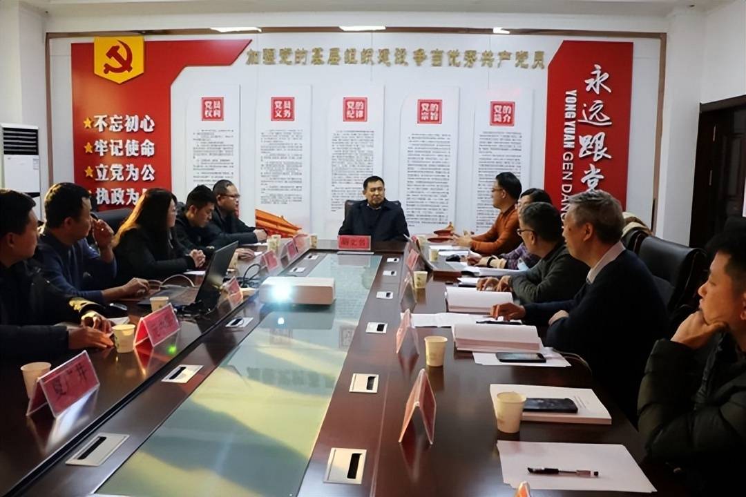 夏邑交通运输局召开夏邑县城区至车站镇区道路扩建工程设计方案论证会