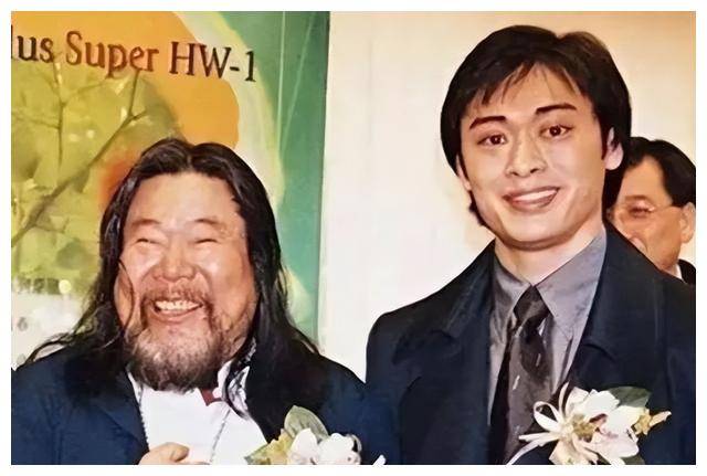 和周润发合影的男孩,真是李小龙义子_樊少皇_照片_樊梅