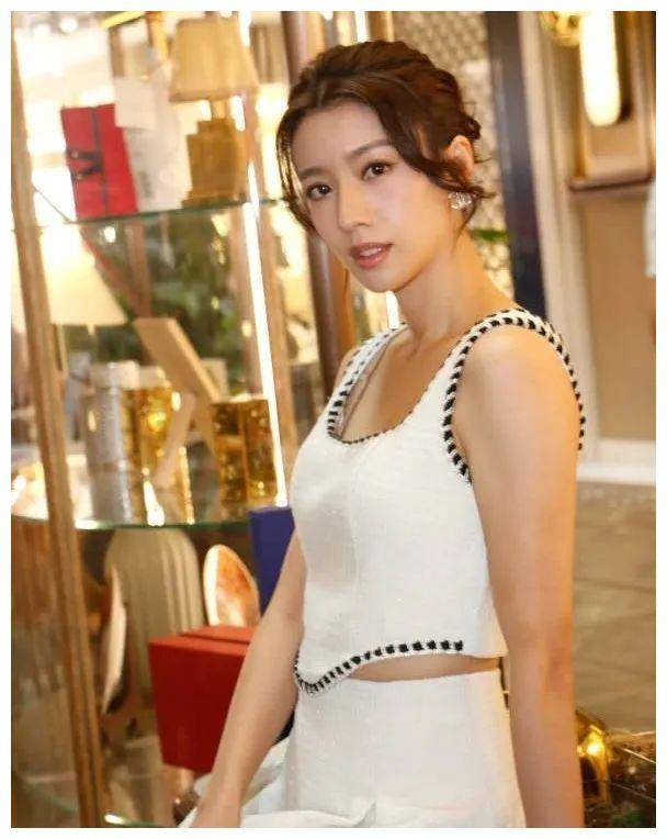 蔡思贝被网友留言讽刺,呼吁tvb不要找她拍剧,本人认已无存货