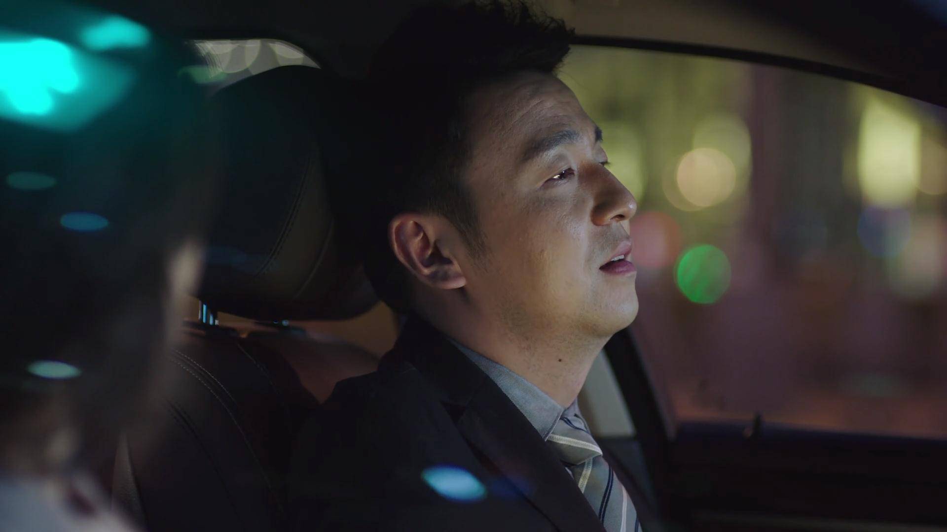 《我的前半生》婆婆亲手砸碎凌玲送的100000元玉镯,陈俊生很为难