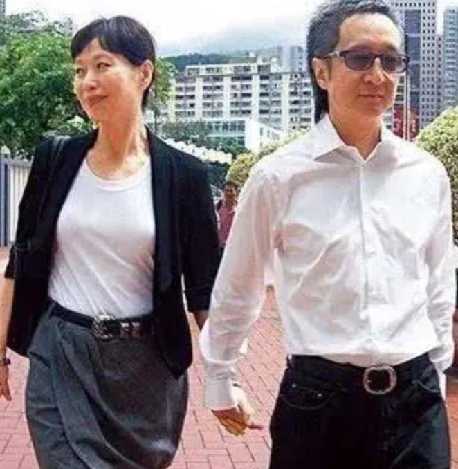 叶童:得张国荣赞誉,却被丈夫屡次不忠诚,至今无子无女图了什么?