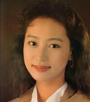 演员黎美娴:旅途路上捡来一个老公,结婚17年无绯闻_梁朝伟_吴启华_赖