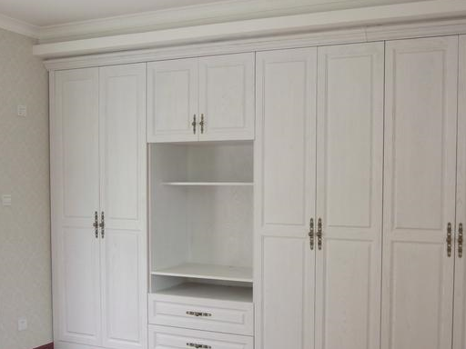 衣柜到底是免漆板还是木工板好,看完下面才明白,我家被坑惨了_表面