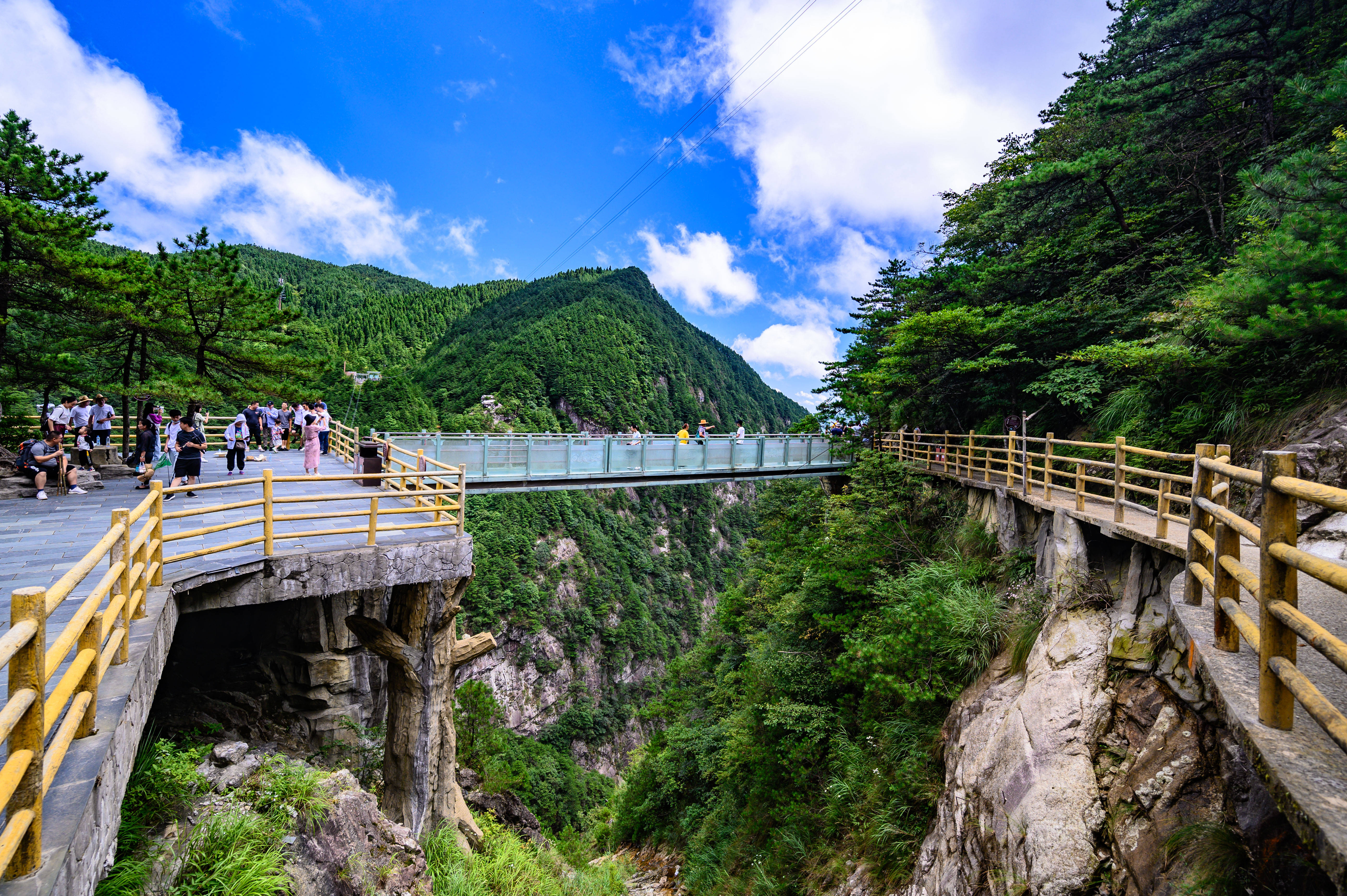 江西月亮山景区图片