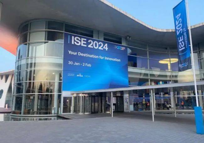 的展台吸引了众多来自全球各地的行业朋友,此次我们展出了一系列4k,8k