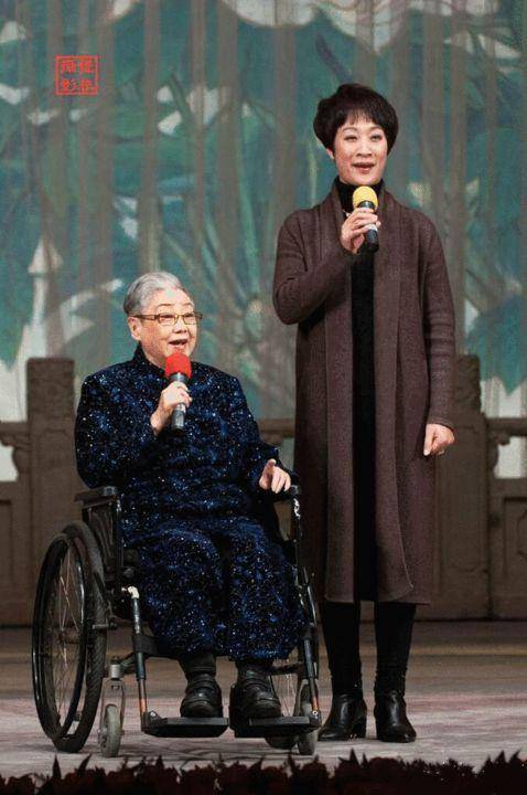 李海燕:河北秦皇岛走出的京剧名家,嫁二婚丈夫现在怎样了?