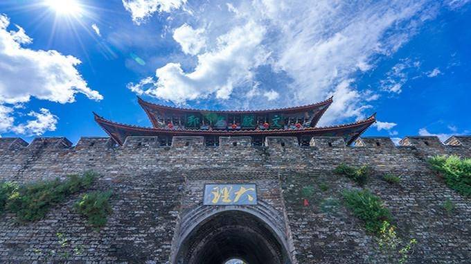 跟團到雲南七日遊要花多少錢,雲南雲杉坪7天自由行